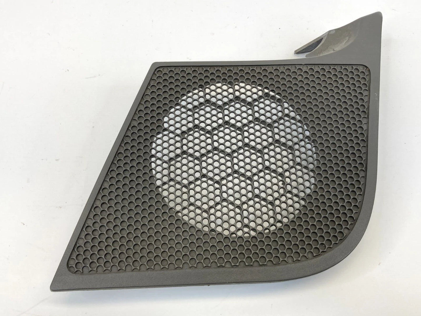 2005-2010 JEEP GRAND CHEROKEE DASH RIGHT SPEAKER GRILLE COVER 5KB00TRM
