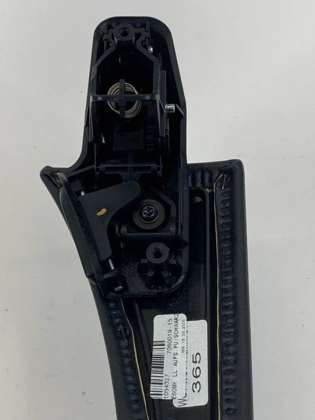 2006 2007 BMW 530XI CENTER CONSOLE ARMREST UPPER STRIP MOLDING TRIM 7034092