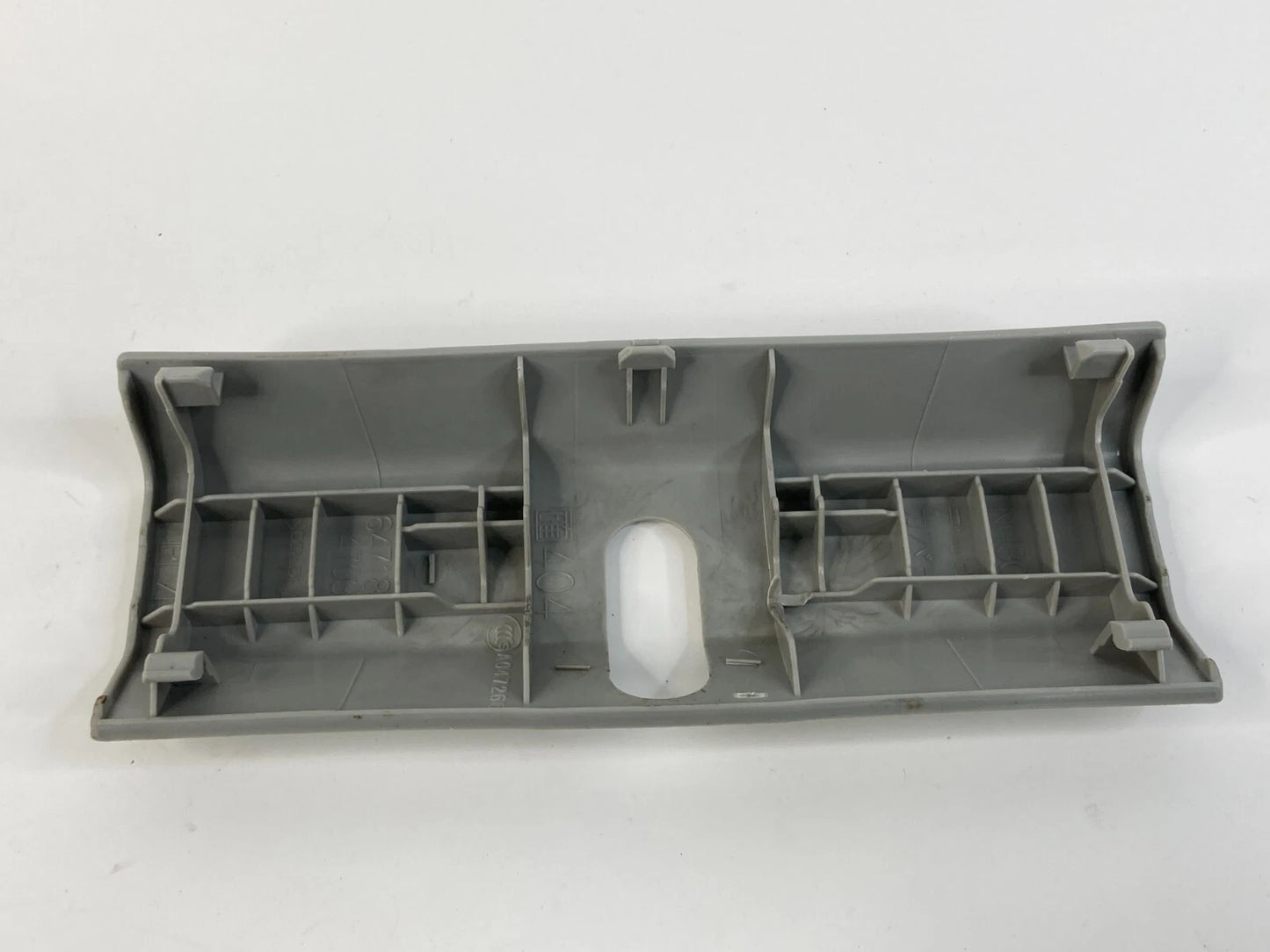 2010-2015 TOYOTA PRIUS REAR TRUNK DECK LID LOCK LATCH COVER TRIM 6471847030 OEM
