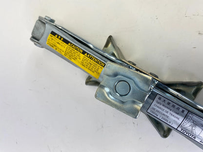 2001 2002 2003 TOYOTA RAV4 EMERGENCY SPARE TIRE JACK & TOOL KIT 09111-42030 OEM