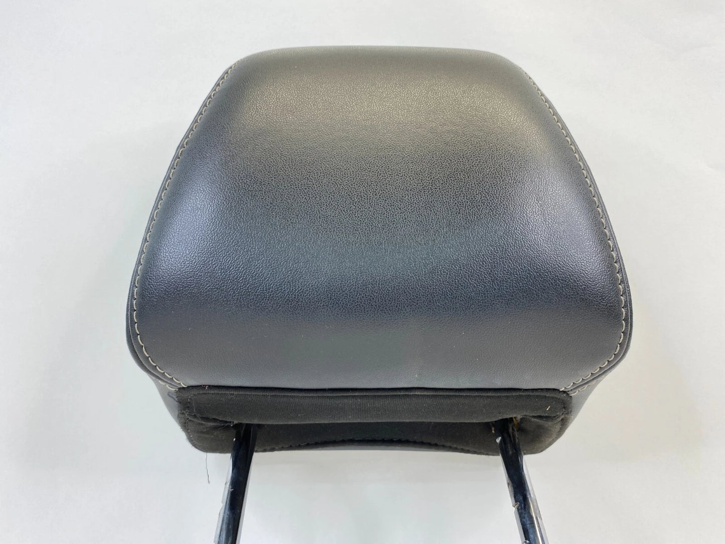 2011 2012 FORD TAURUS FRONT RIGHT PASSENGER SIDE SEAT HEADREST HEAD REST OEM
