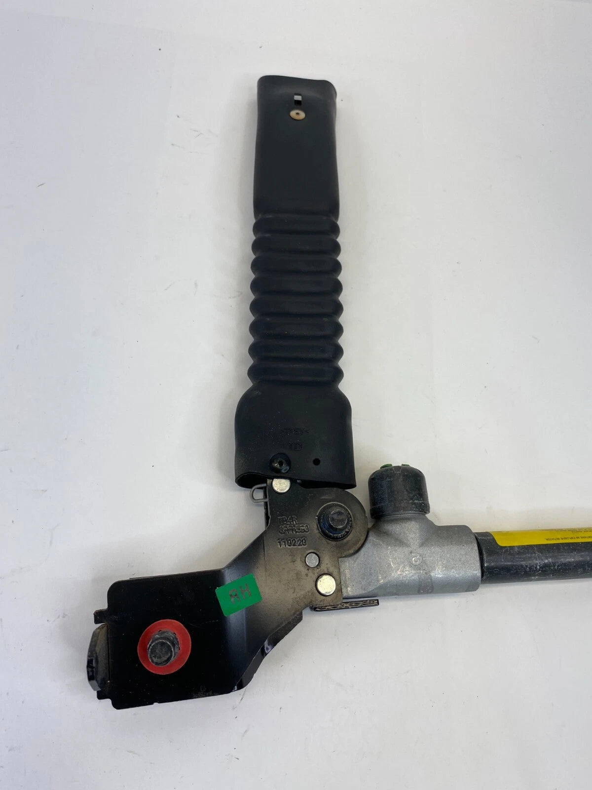10-13 KIA FORTE FRONT RIGHT PASSENGER SIDE SEAT BELT PRETENSION TENSIONER OEM