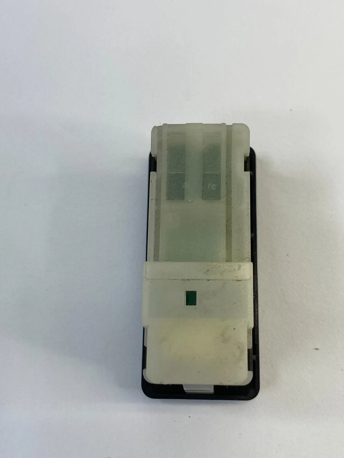 2006-2010 BMW 550I SEDAN PASSENGER OFF INDICATOR CONTROL SWITCH BUTTON 697778801