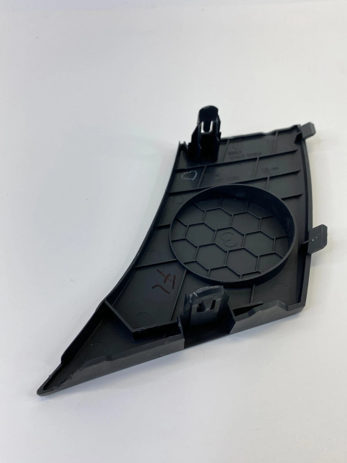 2008-2013 NISSAN ROGUE DASH LEFT DRIVER SIDE SPEAKER COVER GRILLE 28177JM00A OEM