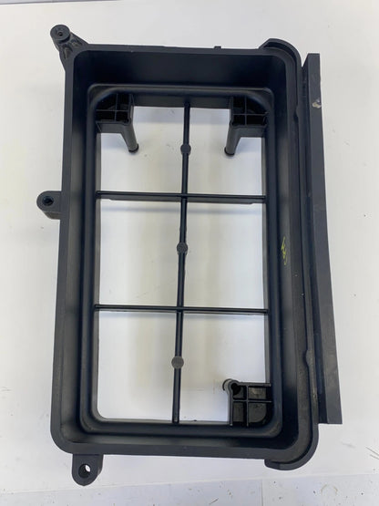 2015-2017 CHRYSLER 200 2.4L AIR CLEANER BODY HOUSING TRIM 68212804AE OEM
