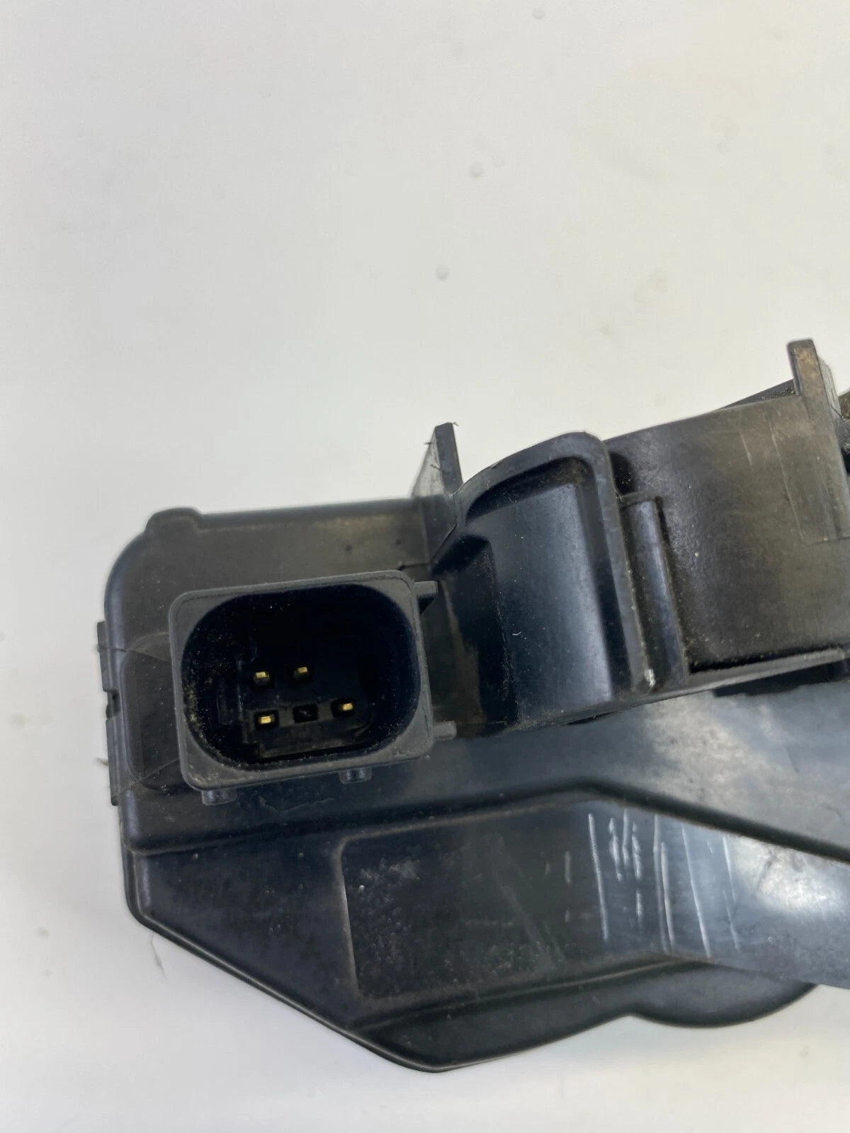 09-16 GMC ACADIA 08-17 ENCLAVE FRONT RIGHT DOOR LOCK LATCH ACTUATOR 22785111 OEM