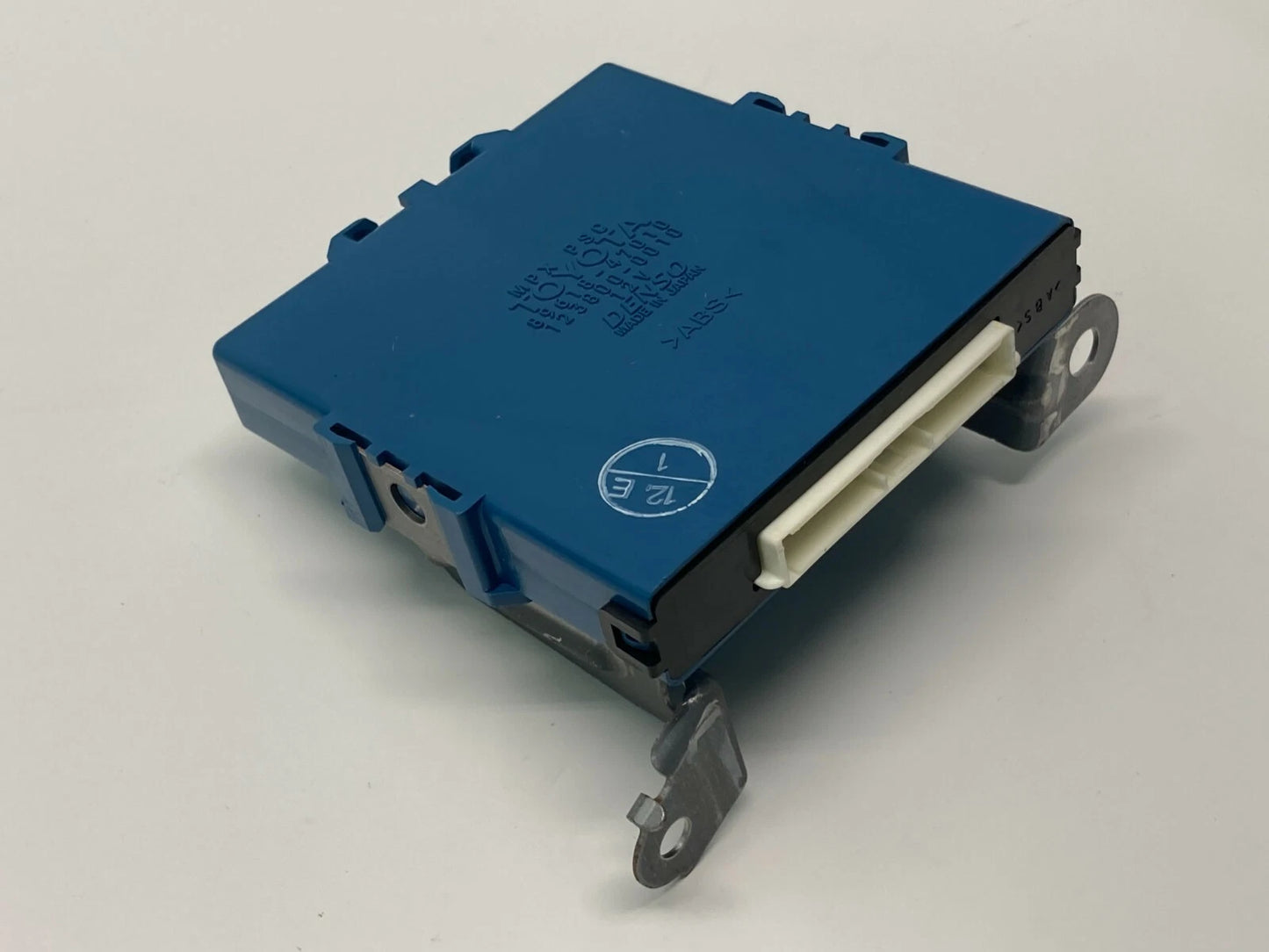 2004 TOYOTA PRIUS 1.5L POWER SUPPLY SOURCE CONTROL COMPUTER MODULE 89618-47010