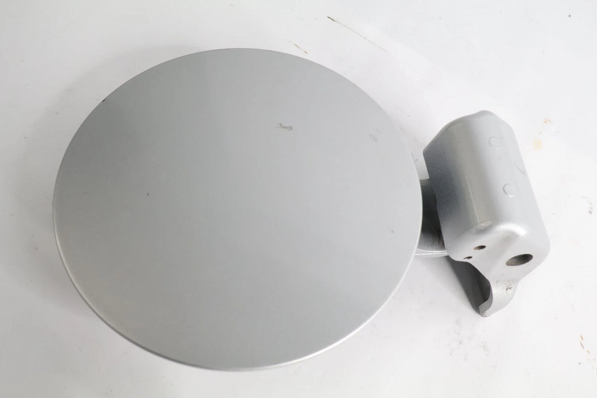 2006-2010 HYUNDAI ELANTRA SEDAN FUEL FILLER DOOR GAS COVER LID 69510-2H001