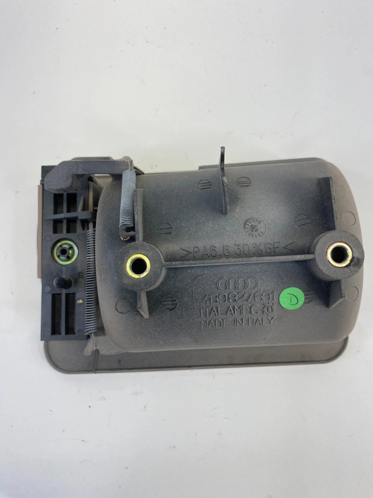 99-01 AUDI A6 QUATTRO WAGON REAR INNER TAILGATE LIFTGATE HATCH HANDLE 4B9827691