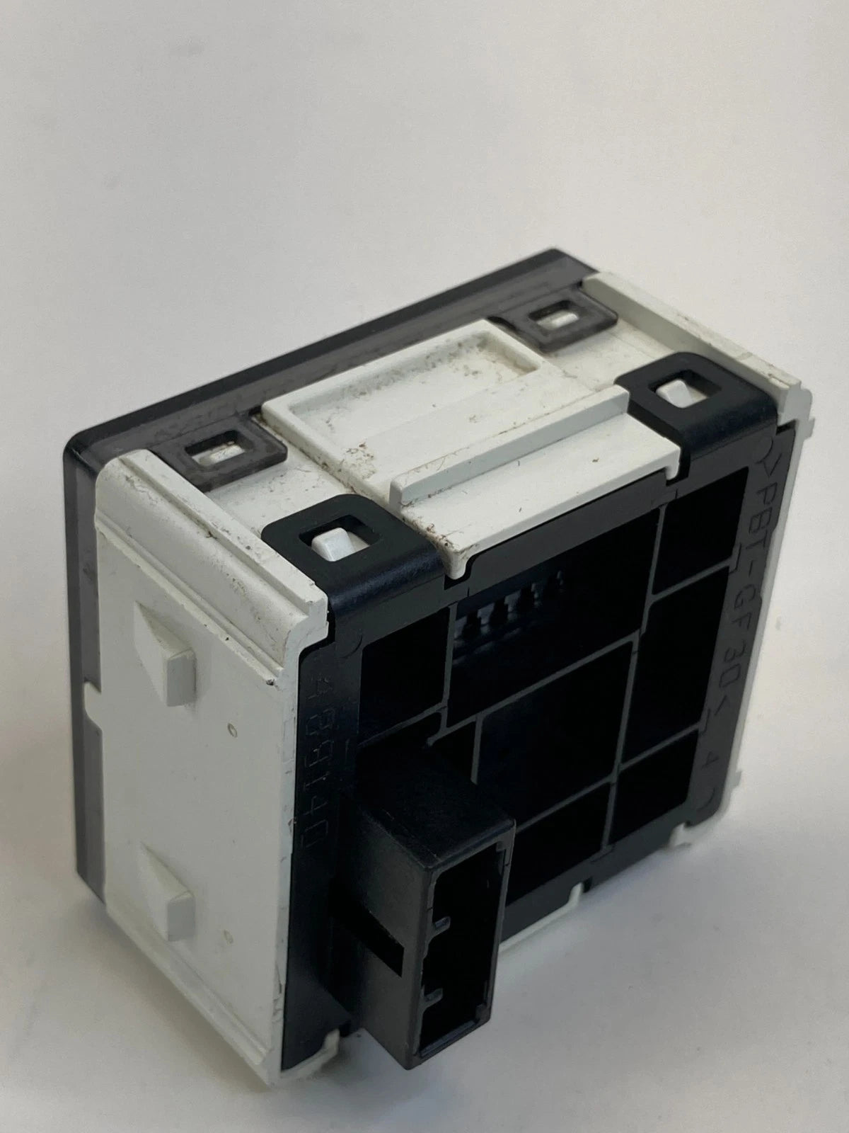 09-13 TOYOTA MATRIX PASSENGER SWITCH ON OFF SECURITY INDICATOR LIGHT OEM