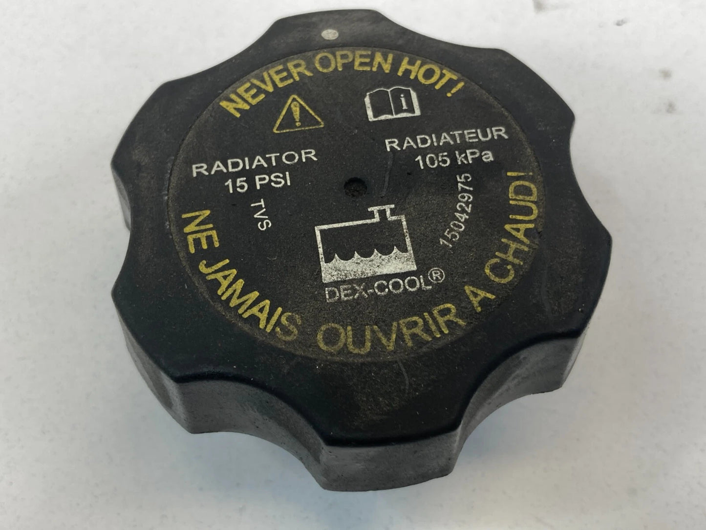 2005-2009 SAAB 9-7X 97X RADIATOR COOLANT RESERVOIR BOTTLE TANK COVER FILLER CAP