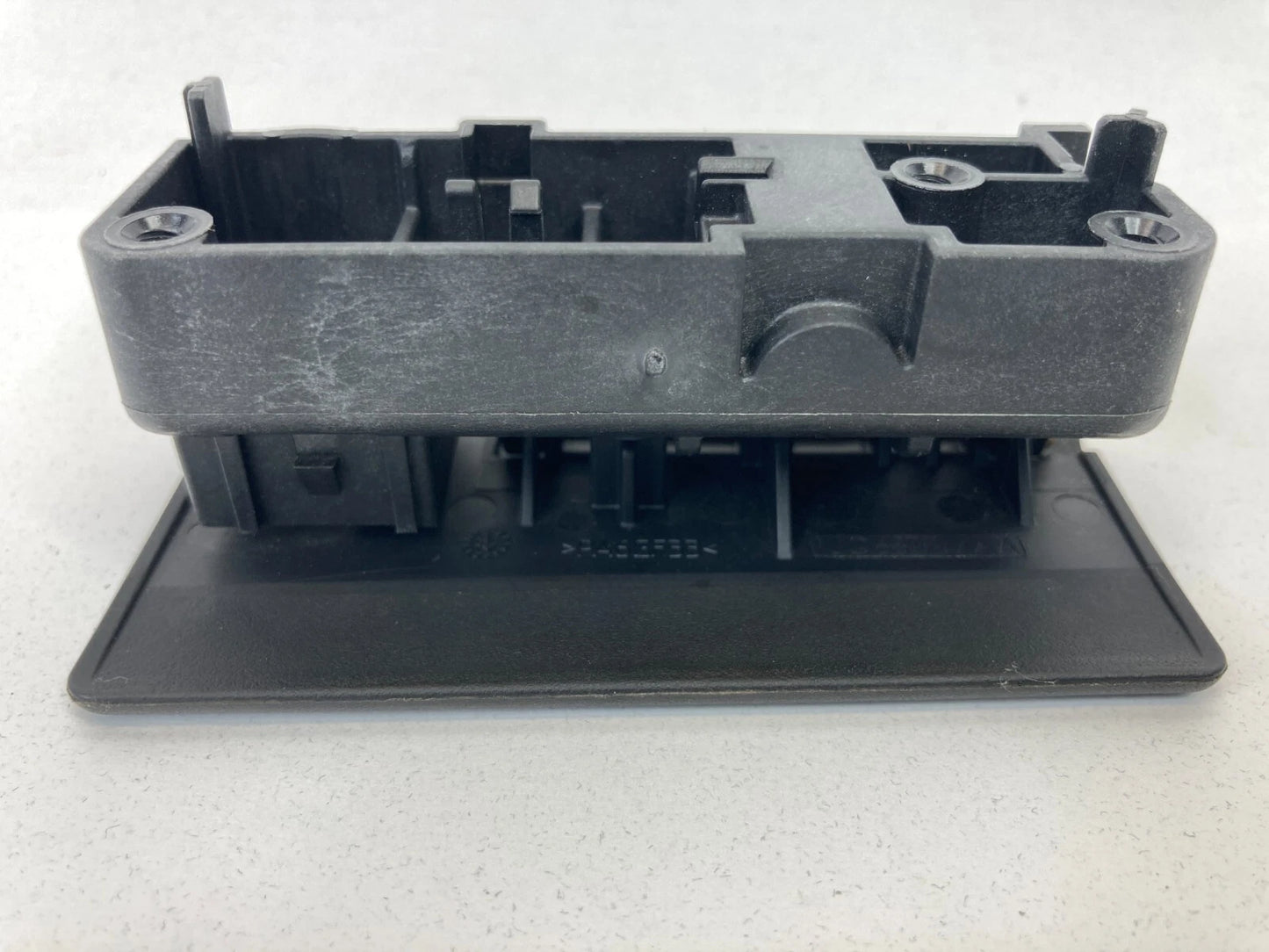 2009 2010 DODGE JOURNEY GLOVE BOX STORAGE LOCK LATCH RELEASE HANDLE 1JQ68TRMAA