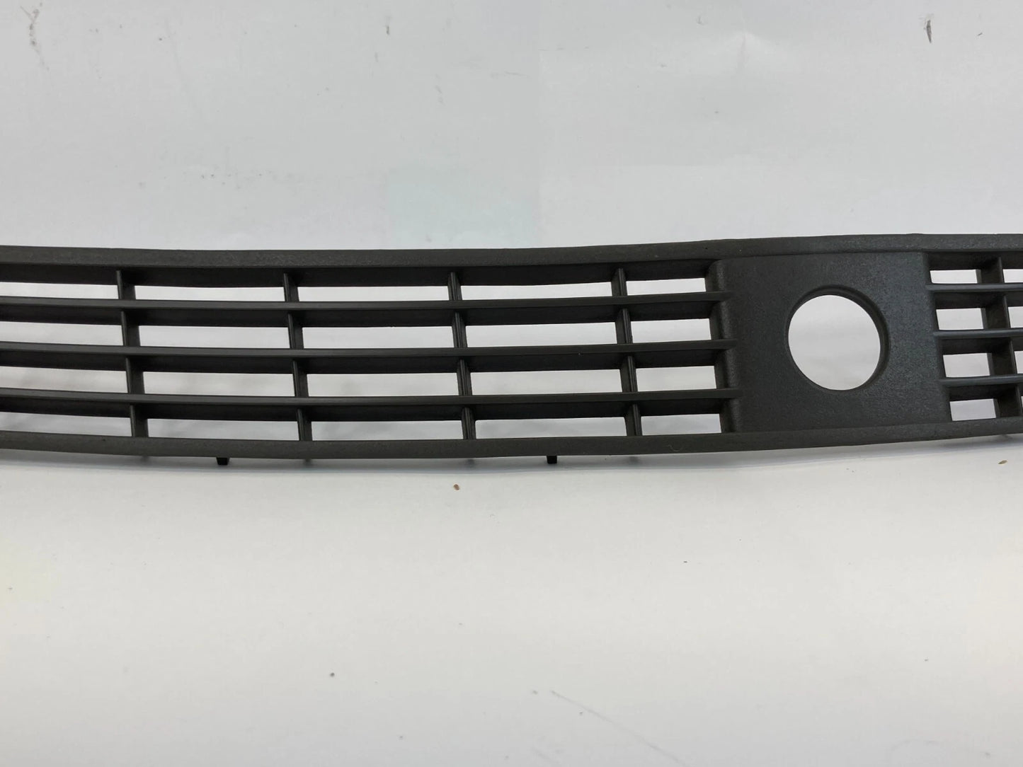2006-2010 JEEP COMMANDER FRONT DASH DEFROST PANEL GRILLE AIR VENT 5JT08TRMAC OEM