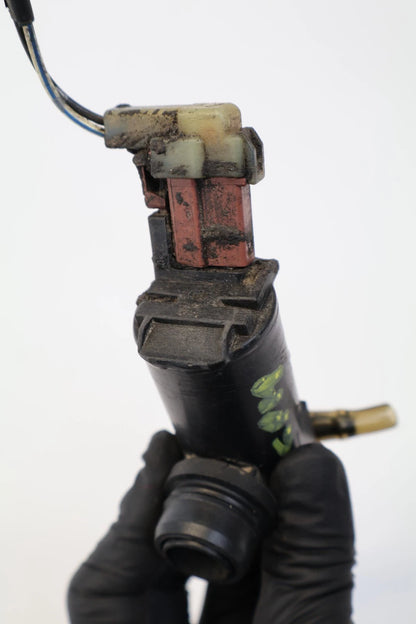 2001-2005 HONDA CIVIC FRONT WINDSHIELD WASHER FLUID PUMP MOTOR OEM