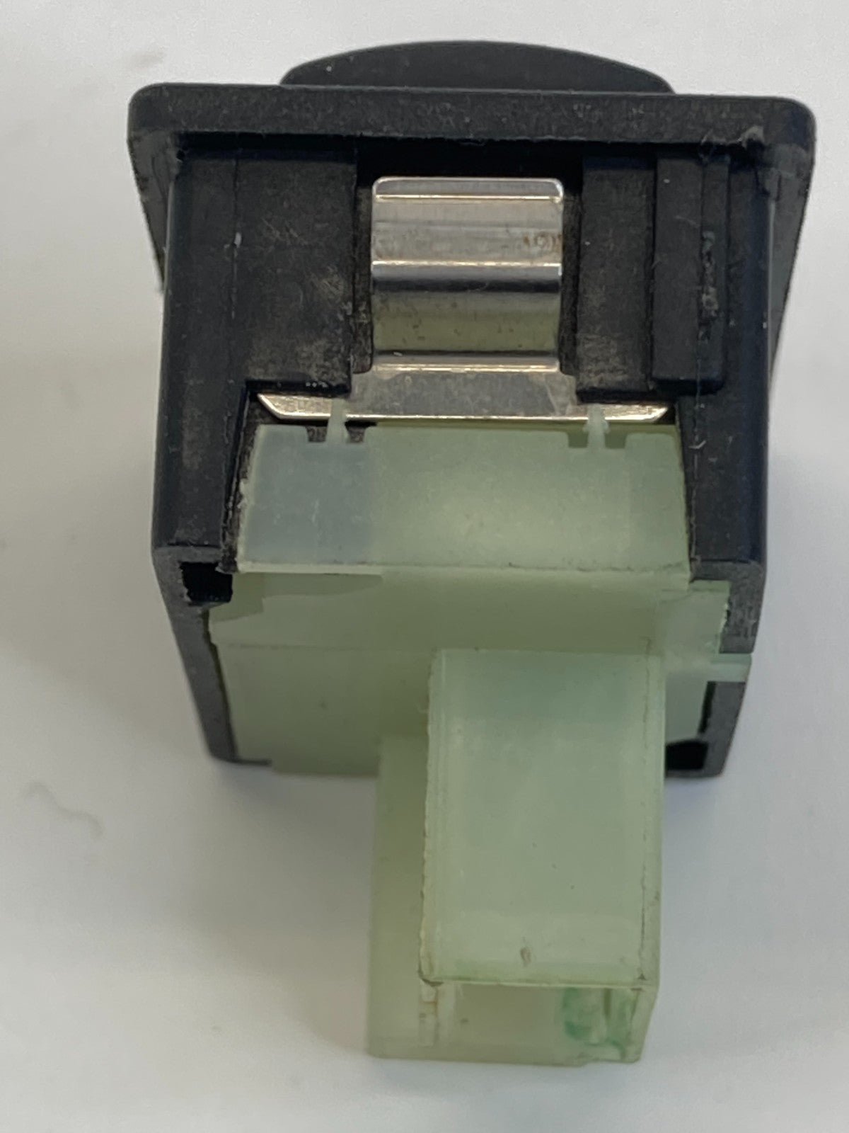 2007 2008 BMW 328xi Trunk Lid Open Release Control Switch 6921846 OEM