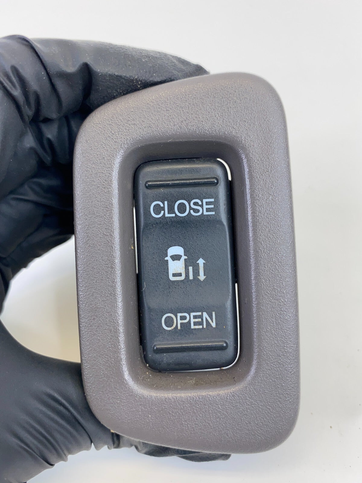 2011-2017 Honda Odyssey Rear Right Sliding Door Open Close Control Switch OEM