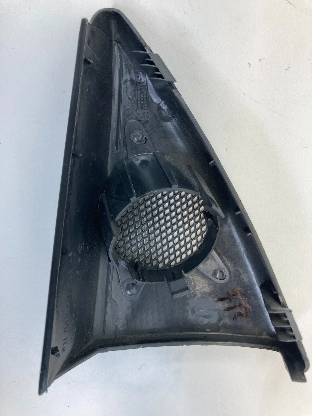 03-09 MERCEDES-BENZ E320 FRONT RIGHT DOOR TWEETER SPEAKER COVER TRIM A2117250294