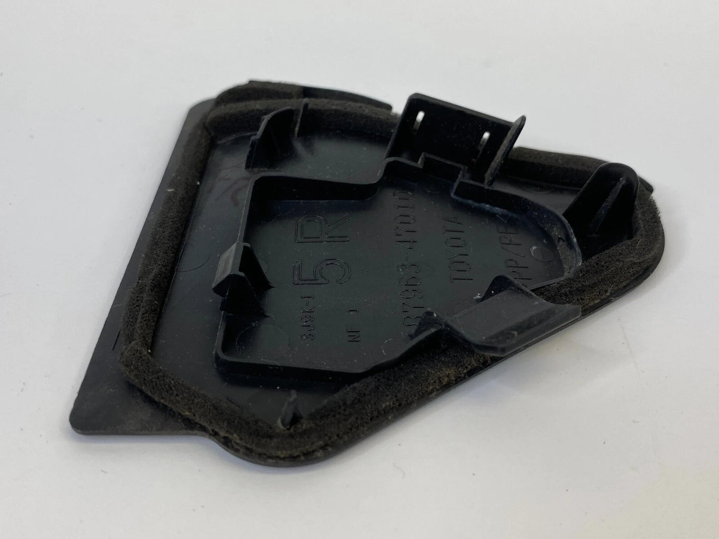 10-15 TOYOTA PRIUS FRONT RIGHT DOOR INNER MIRROR CORNER LOCK STRIKER COVER OEM