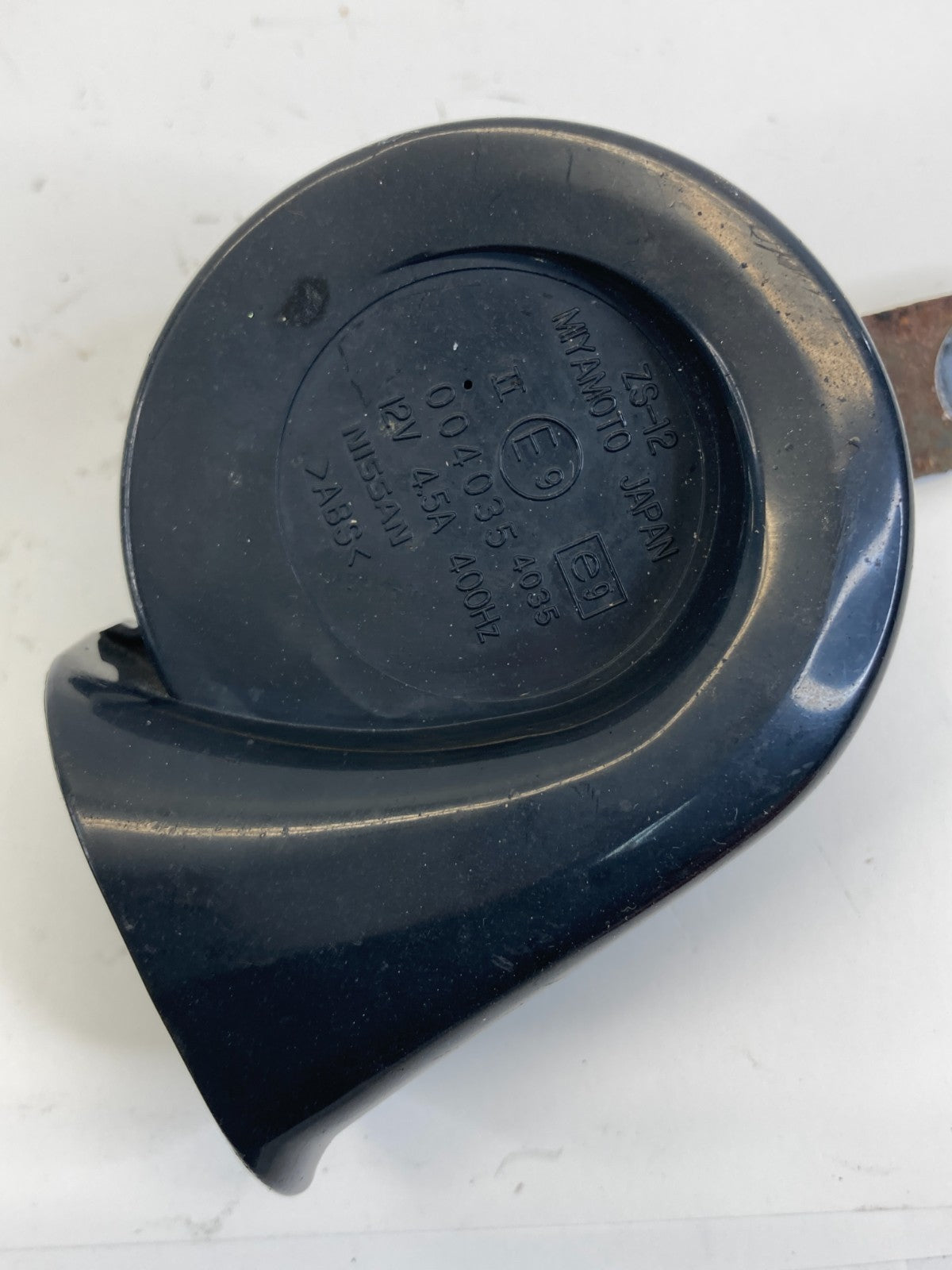 2008-2013 Infiniti G37 Low Tone Horn Note Signal Alarm Siren 0040354035 OEM