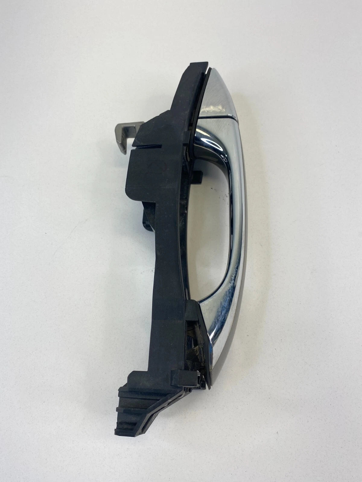 2003-2009 MERCEDES-BENZ E320 SEDAN REAR LEFT SIDE EXTERIOR OUTER DOOR HANDLE OEM