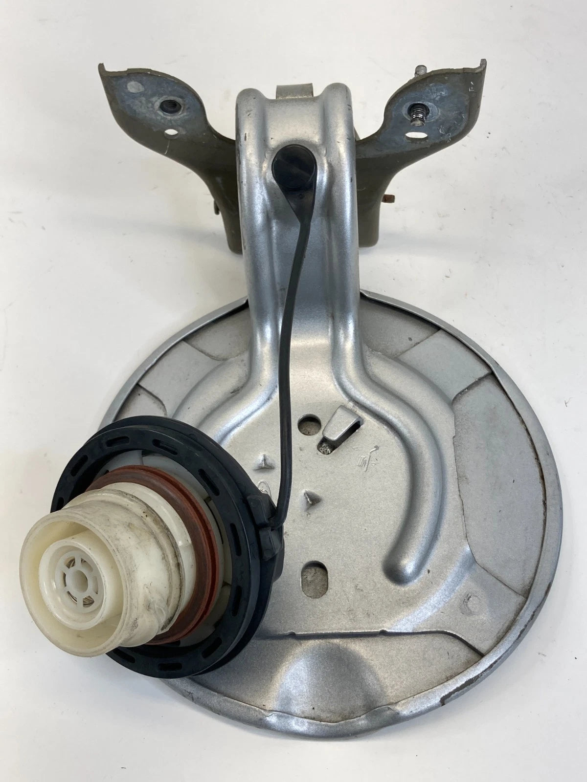 2007-2010 FORD EDGE QUARTER PANEL MOUNTED FUEL FILLER FUEL TANK DOOR OEM