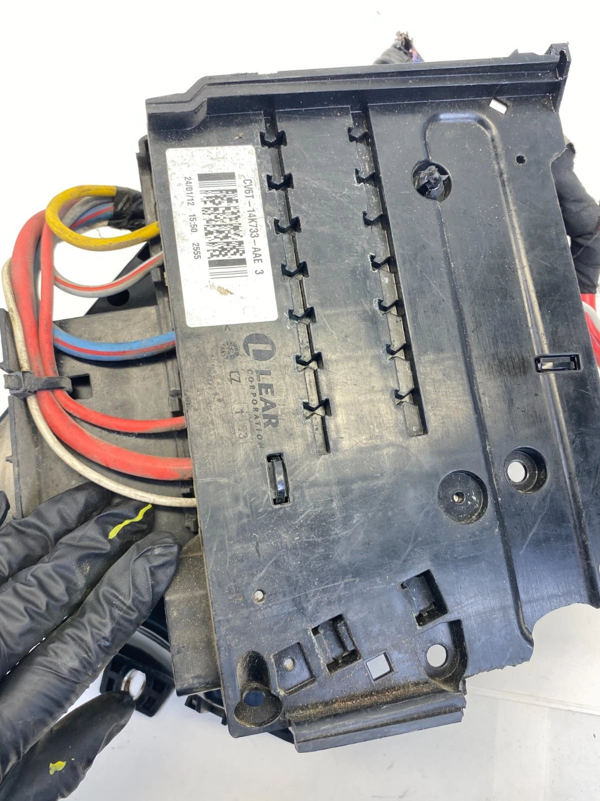 12-14 FORD FOCUS 2.0L FWD ENGINE FUSE BOX JUNCTION RELAY MODULE CV6T14K733AAE