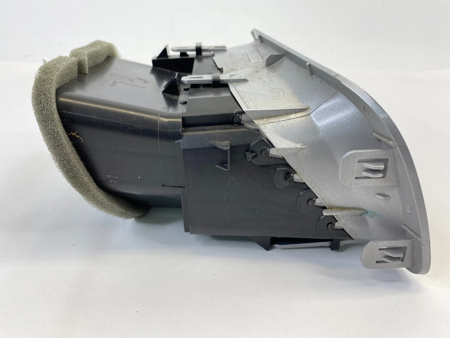 2010-2017 CHEVROLET EQUINOX DASH LEFT DRIVER SIDE AIR VENT GRILLE 20862307 OEM