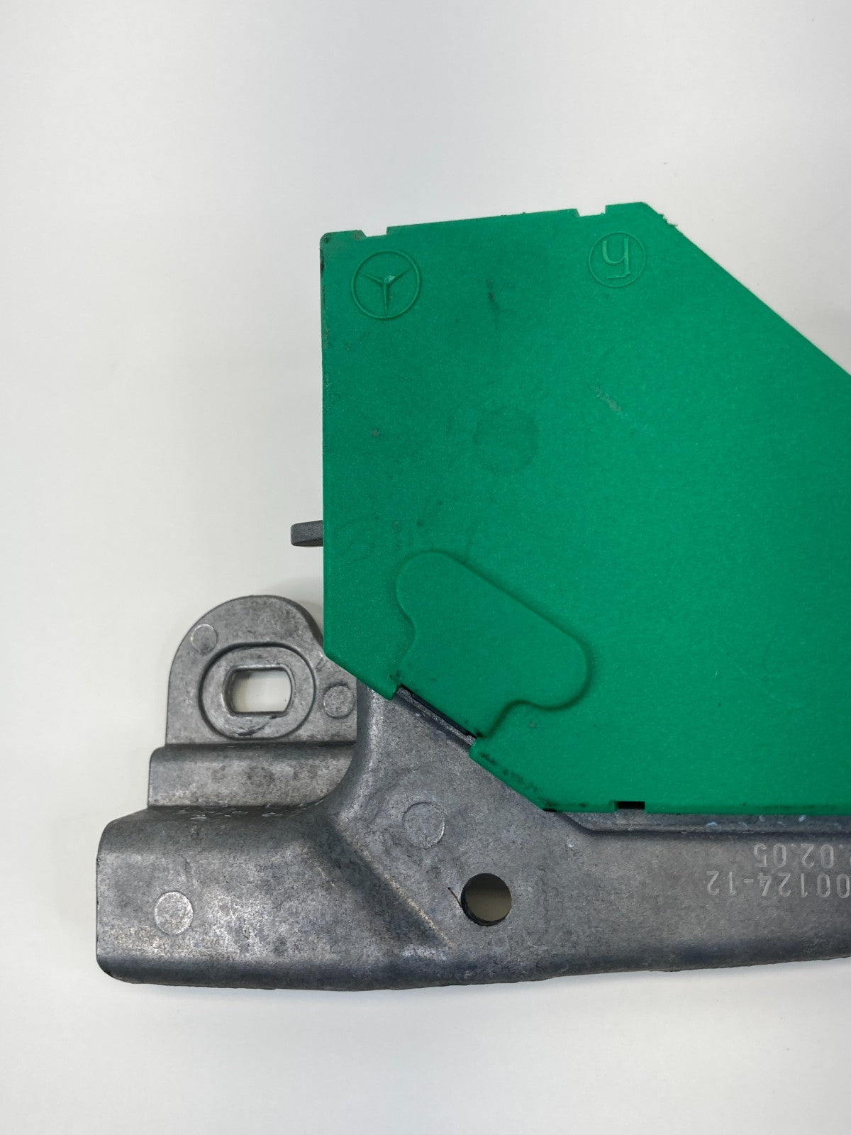 2006 Mercedes-Benz CLS500 Radio Antenna Amplifier Control Module A2198200689