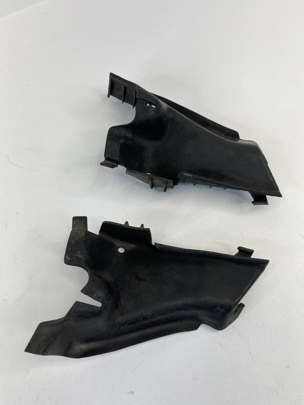 2004 04 AcuraTL Front Bumper Bracket Mount Cover Set Pair OEM