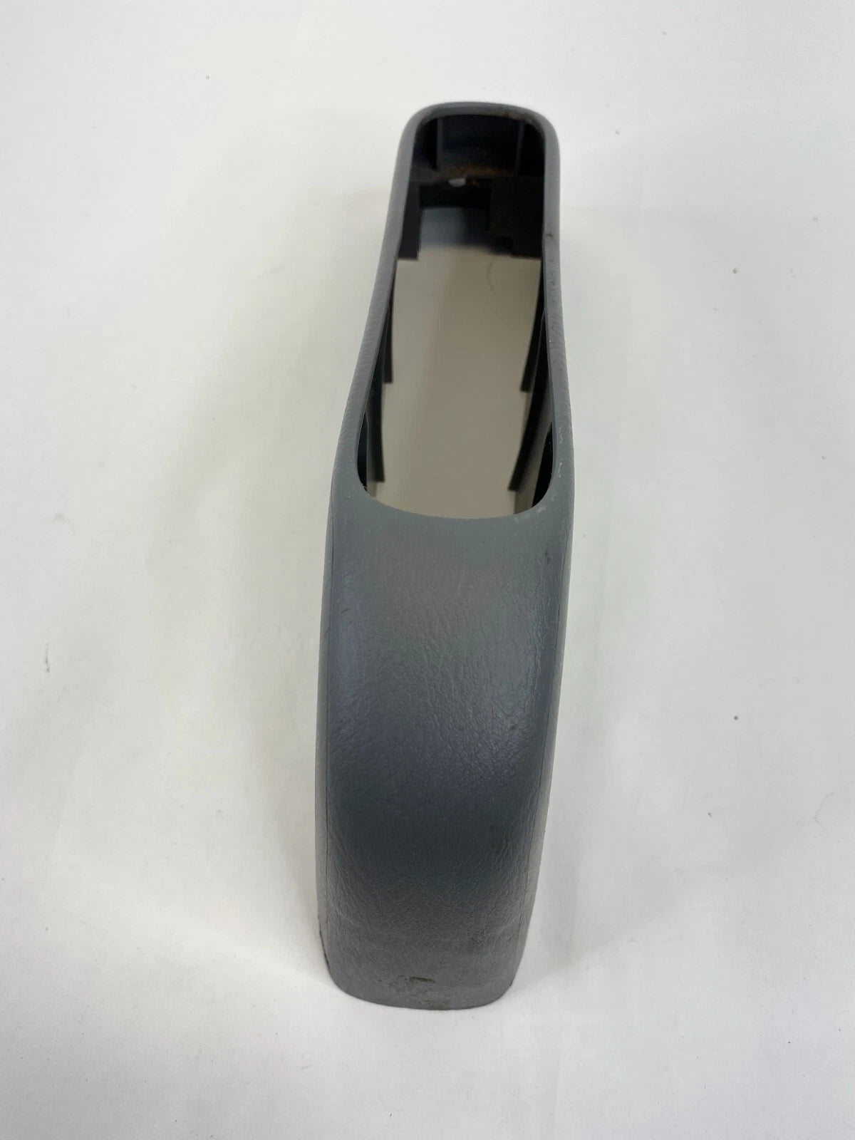 2000-2006 MAZDA MPV CONSOLE BRAKE HANDLE COVER TRIM BEZEL BEZEL LC62-44-140 OEM