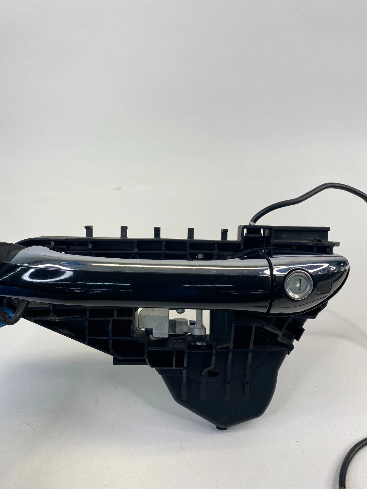 2006-2012 MERCEDES-BENZ ML350 R350 FRONT LEFT EXTERIOR DOOR HANDLE A2517600334