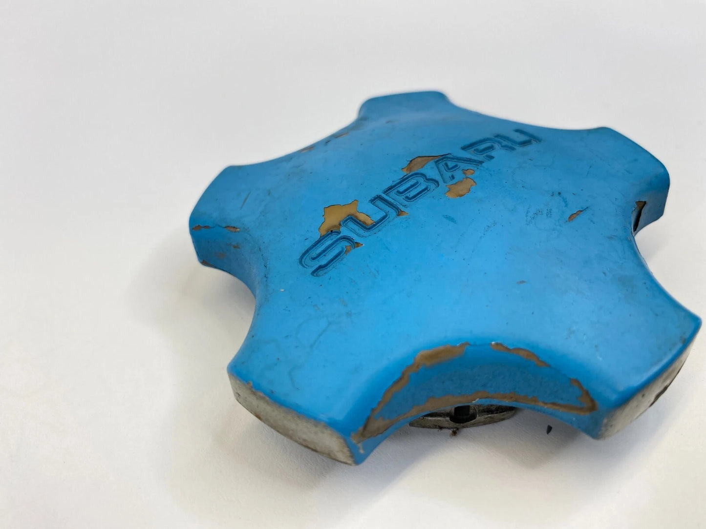 03-06 SUBARU FORESTER 95-04 SUBARU LEGACY RIM WHEEL CENTER CAP ALLOY 28811AC020