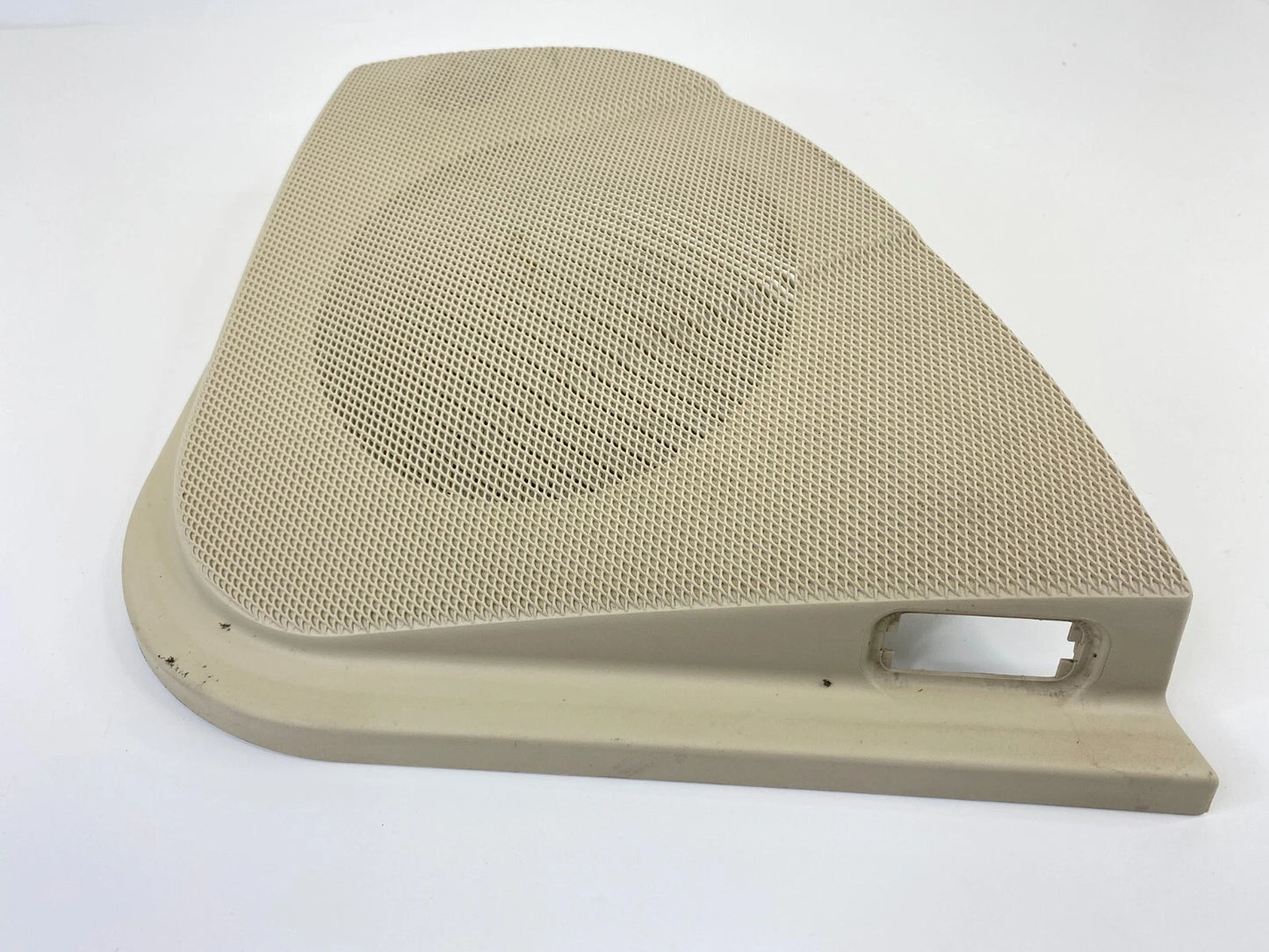 2003-2006 MERCEDES BENZ E500 REAR RIGHT SIDE DOOR SPEAKER GRILLE COVER OEM