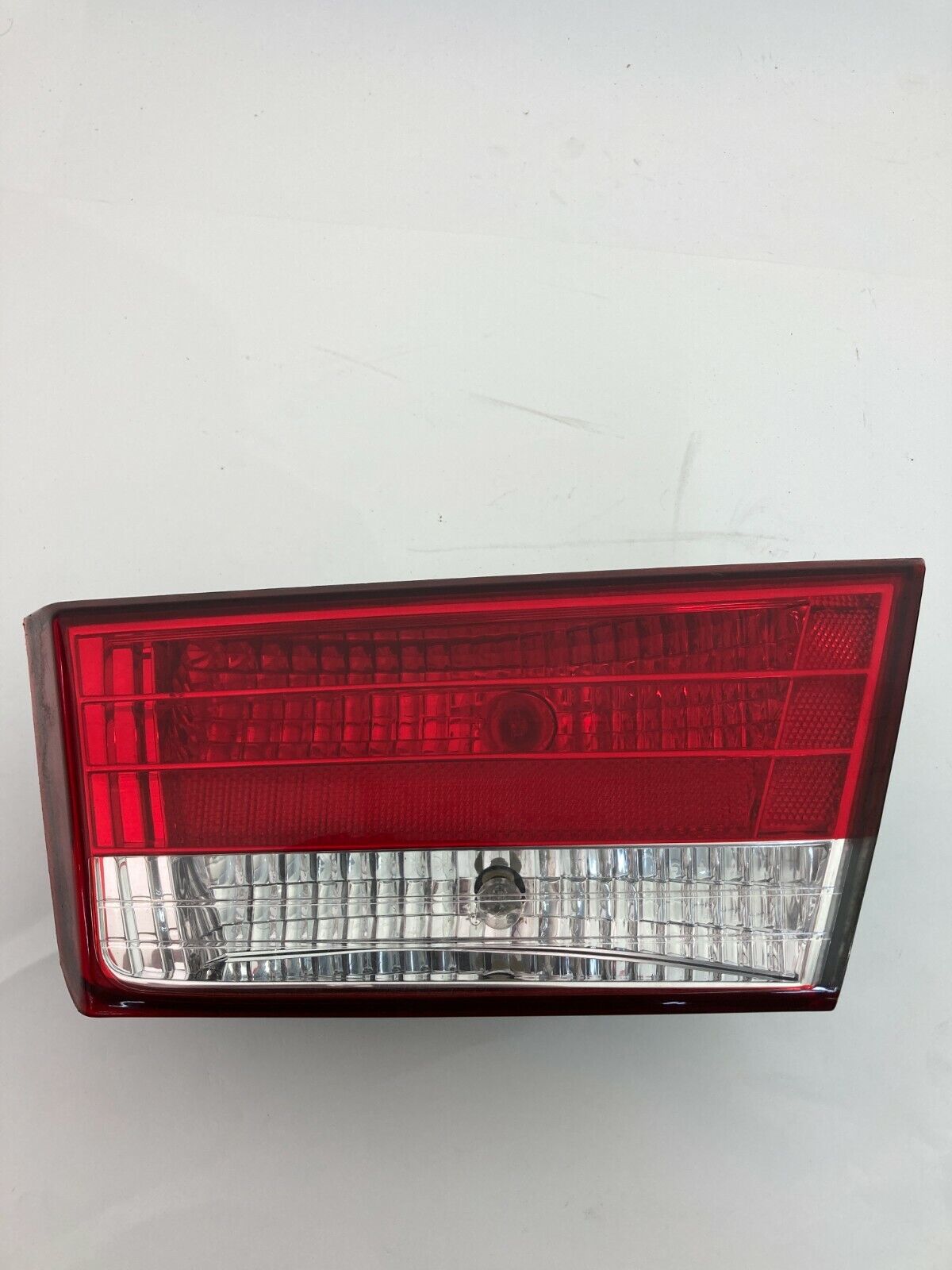 2006-2008 Hyundai Sonata Right Passenger Side Tail Light Inner Taillight Lamp