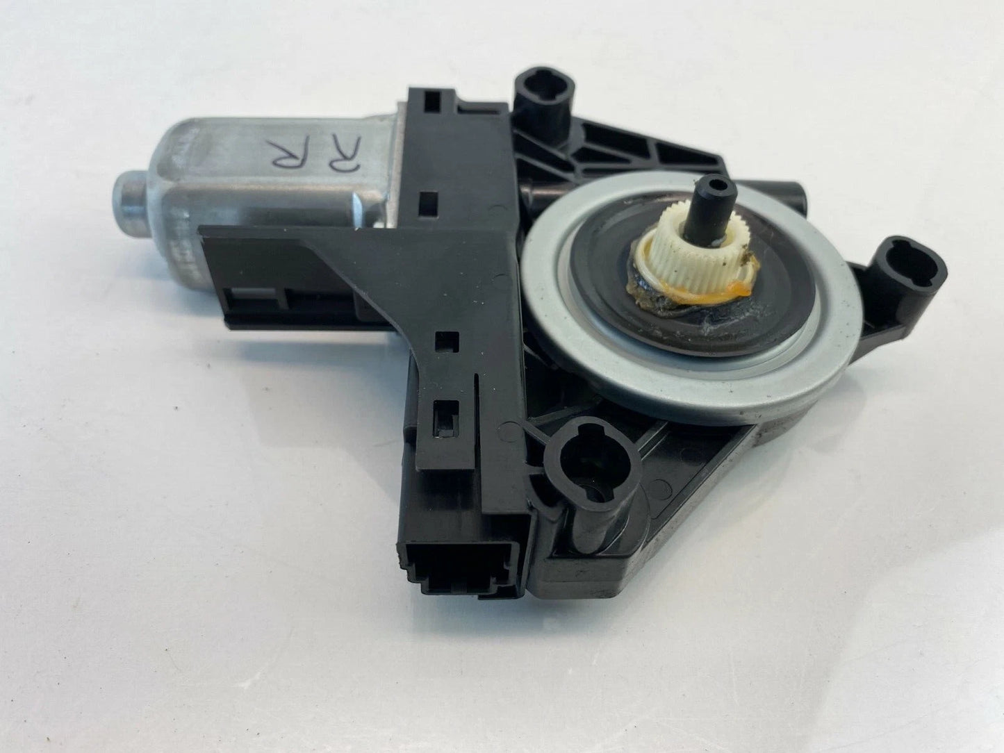 2011-2018 VOLVO S60 REAR RIGHT BACK SIDE DOOR POWER WINDOW MOTOR 966265-102 OEM