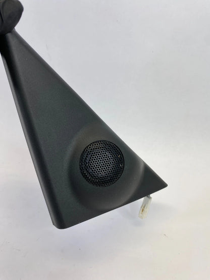 1998-2002 ISUZU TROOPER FRONT LEFT DOOR TWEETER SPEAKER TRIANGLE COVER OEM