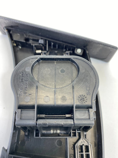 04-07 BMW 530I 525I DASH RIGHT PASSENGER INSERT CUP HOLDER CUPHOLDER 31432-0600