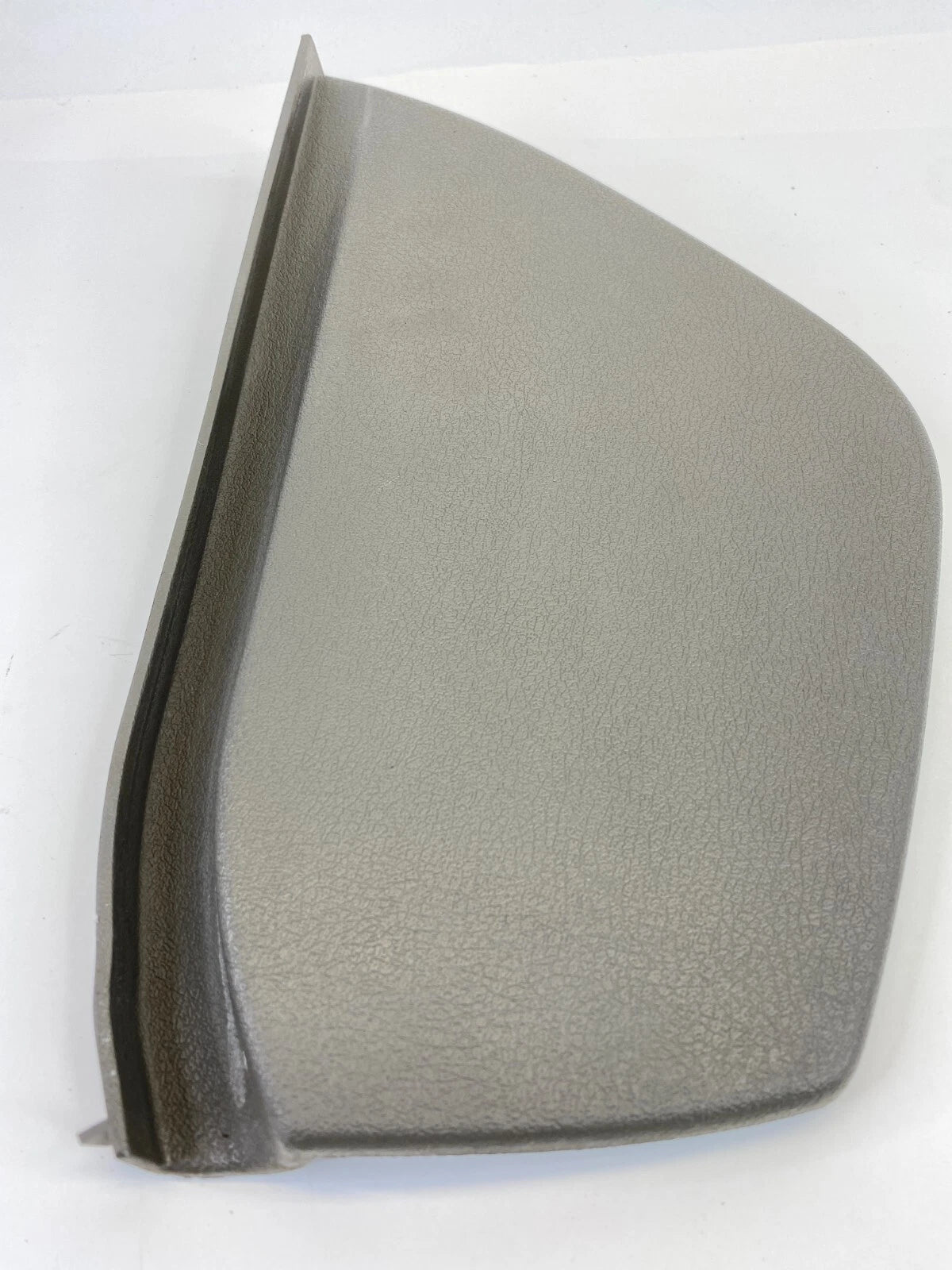 2005 06 2007 JEEP GRAND CHEROKEE DASH PANEL PASSENGER SIDE END CAP COVER OEM