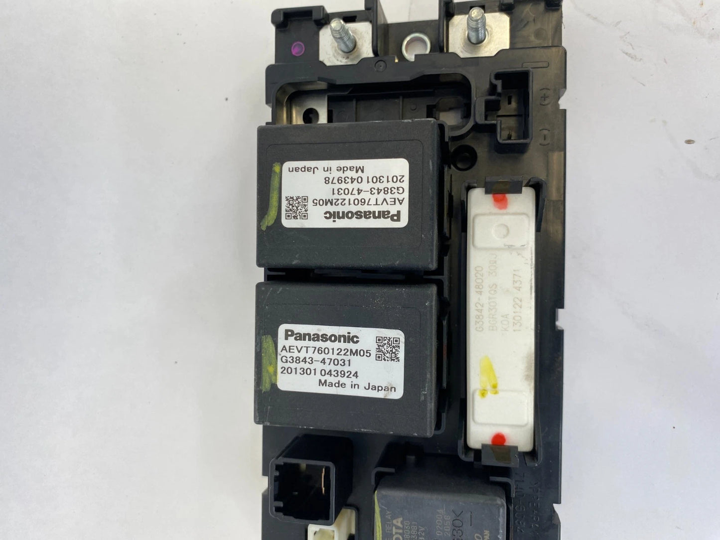 10-15 TOYOTA PRIUS HYBRID BATTERY RELAY JUNCTION BOX FUSE BLOCK OEM G3842-48020