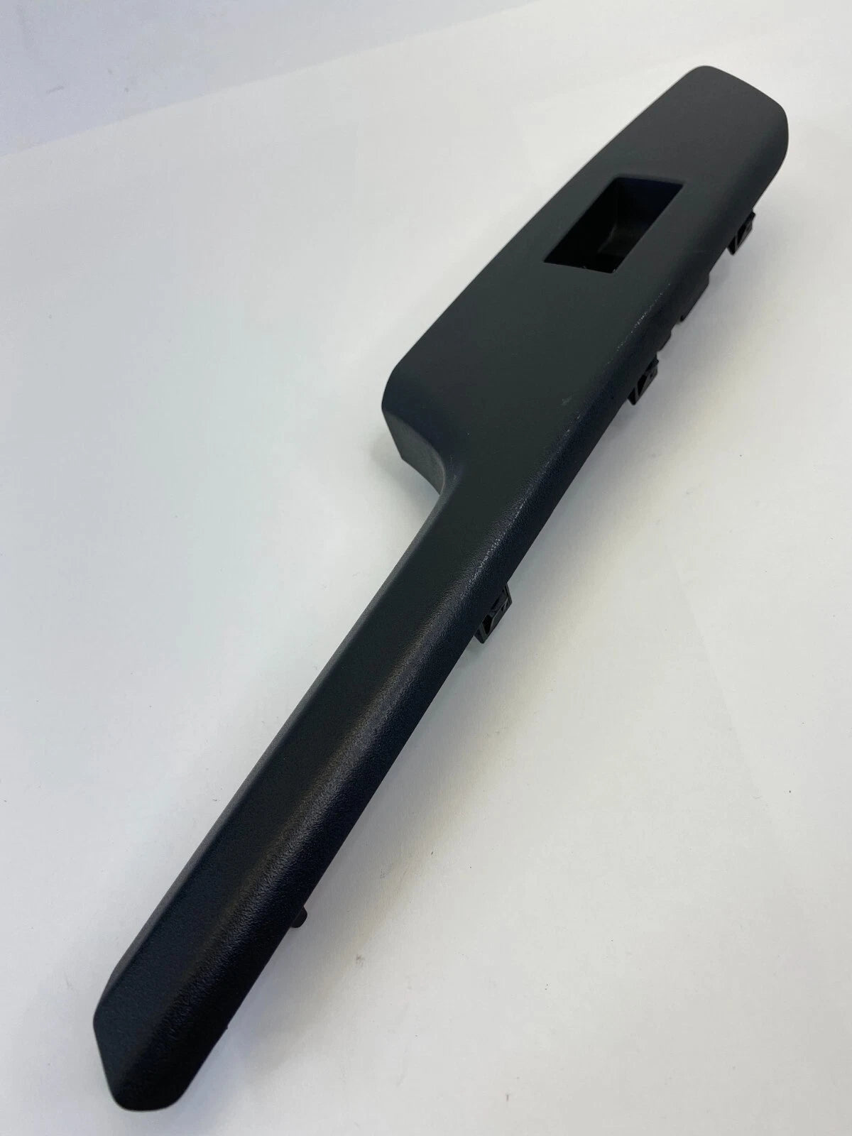 09-13 TOYOTA MATRIX REAR LEFT SIDE WINDOW SWITCH COVER BEZEL TRIM 74272-02210