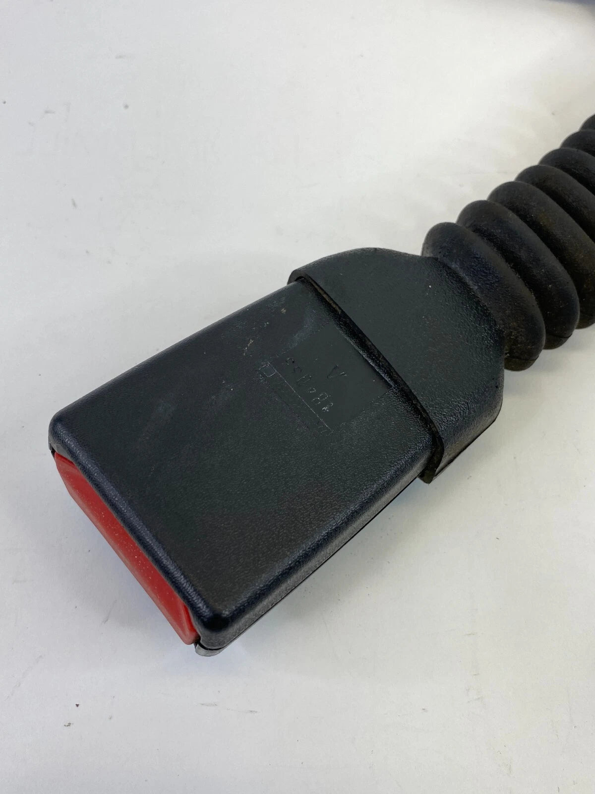 2003 03 LINCOLN NAVIGATOR EXPEDITION FRONT RIGHT PASSENGER SEAT BELT BUCKLE OEM