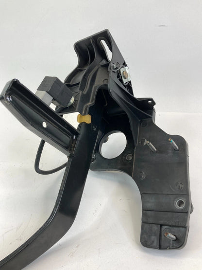 2010 KIA SEDONA 3.8L AUTOMATIC TRANSMISSION BRAKE PEDAL LEVER STOP 32800-4DXXX