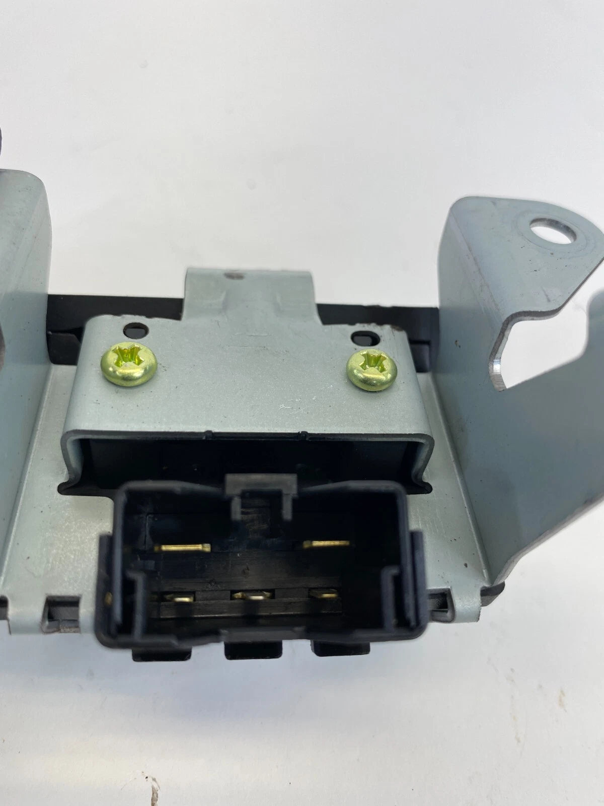 2006-2009 HYUNDAI TUCSON REAR TAILGATE HATCH GLASS CONTACT CONNECTOR 91950-2E000