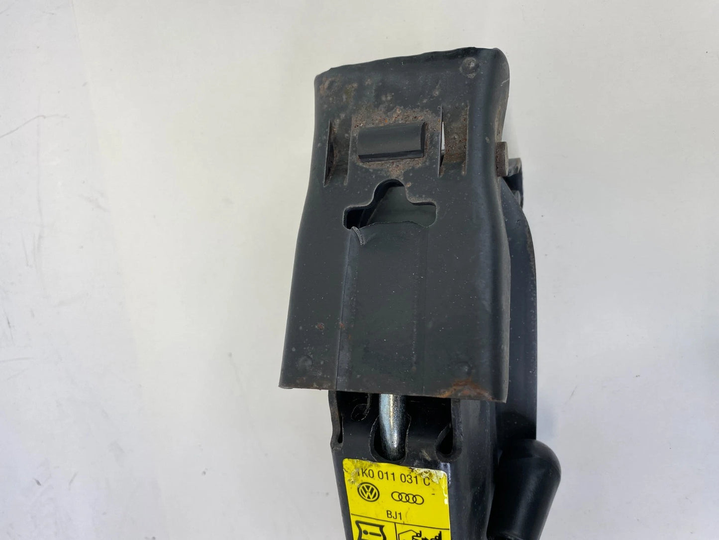 2005-2014 VOLKSWAGEN JETTA SPARE TIRE LIFT JACK TOOL KIT ASSEMBLY 1K0011031C OEM