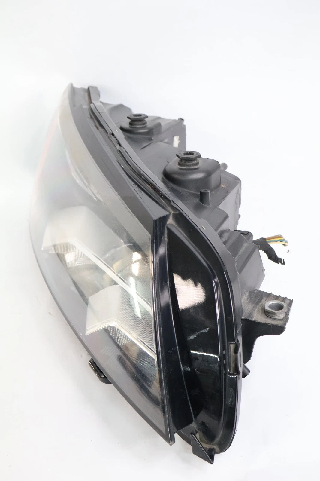 2012-2015 VOLKSWAGEN PASSAT FRONT RIGHT HALOGEN HEADLIGHT ASSEMBLY 561-941-006-D