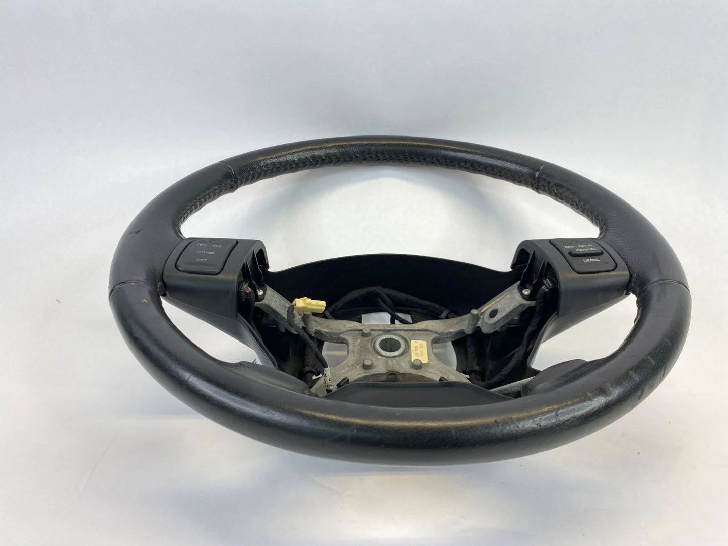06 07 JEEP LIBERTY STEERING WHEEL W/ CRUISE CONTROL LEATHER ASSY 5JW071X9AI OEM