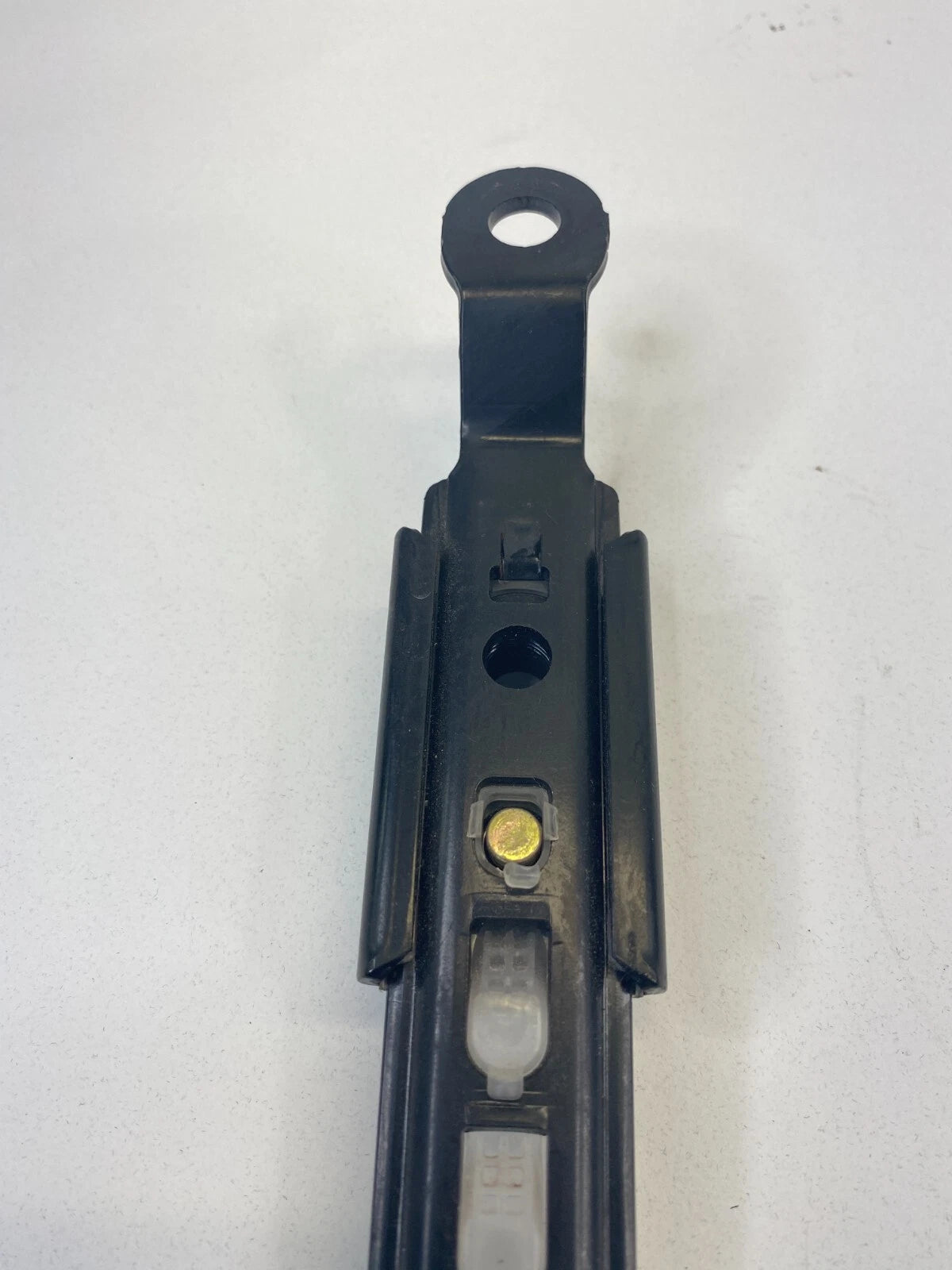 2003-2008 TOYOTA MATRIX COROLLA FRONT LEFT DRIVER SEAT BELT HEIGHT ADJUSTER OEM