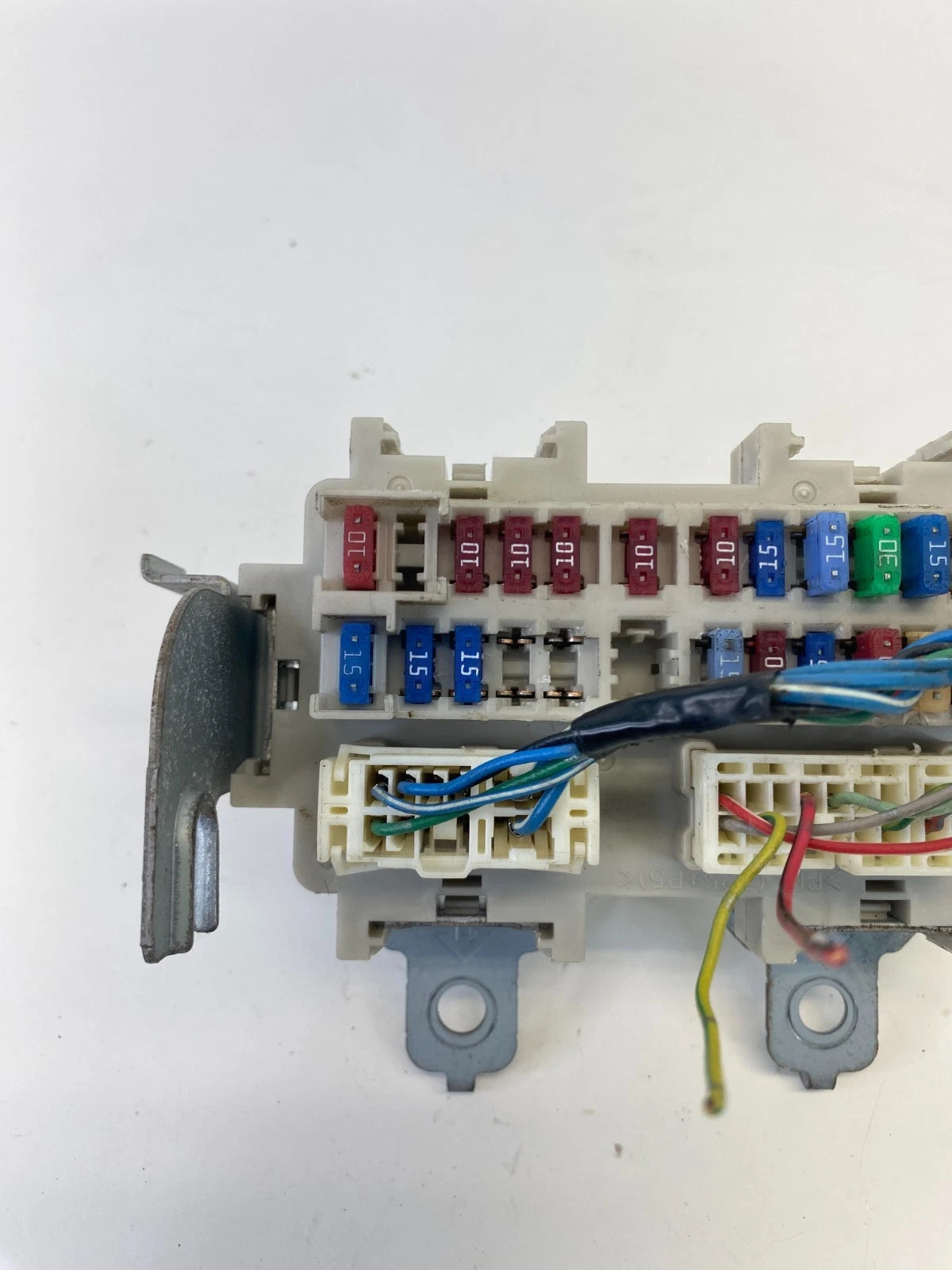 2003-2007 INFINITI G35 SEDAN INTERIOR DASH CABIN FUSE RELAY BOX OEM