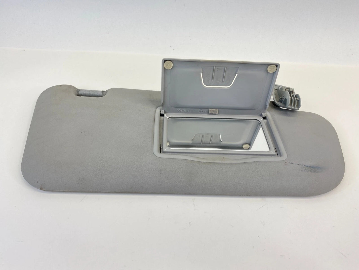 2004-2008 MAZDA 3 HATCHBACK W SUNROOF RIGHT PASSENGER SIDE SUNVISOR SUN VISOR