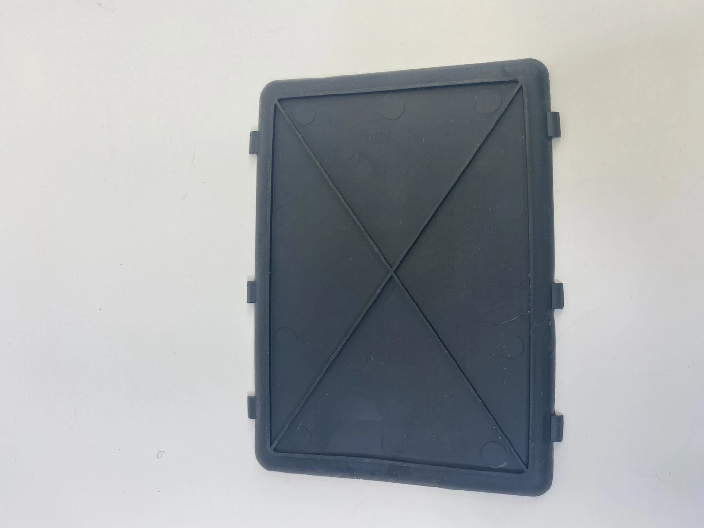 2007 2008 2009 SUZUKI XL-7 CENTER CONSOLE LINER RUBBER MAT INSERT AKM55909 OEM